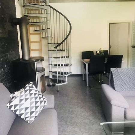 Modernes Ferienhaus Sauerblick Langsur Ngoại thất bức ảnh