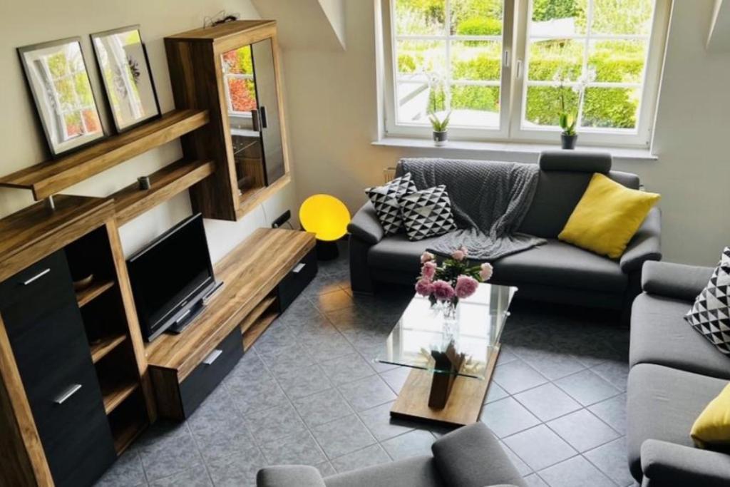 Modernes Ferienhaus Sauerblick Langsur Ngoại thất bức ảnh